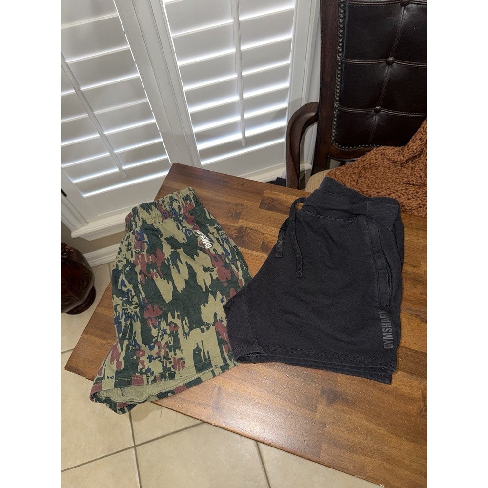 Gymshark Women's Shorts Size Small Graphic Camo Green And Black Lot